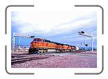 BNSF 4654 West at Amboy CA on the Needles Sub. November 2006 * 800 x 535 * (83KB)